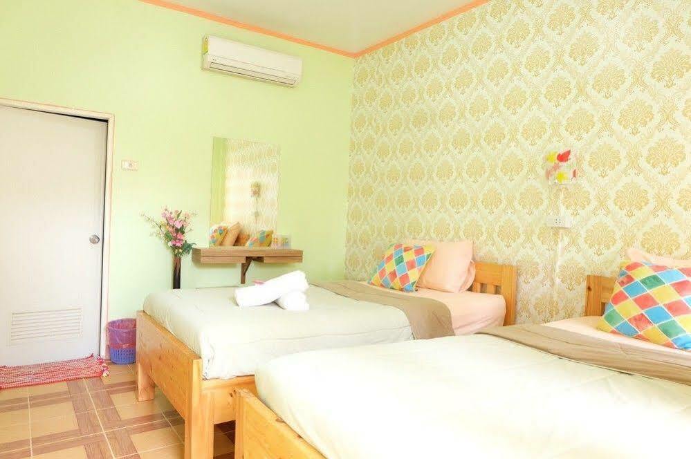 Samed Thanee Koh Samet Luaran gambar